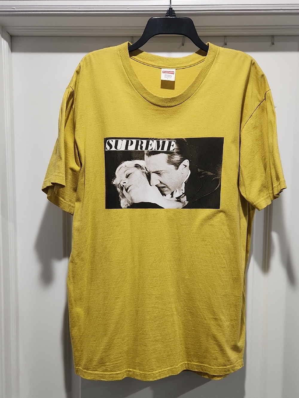 Supreme Yellow Mustard Photo-Print Short Sleeve Tee. Rare (Immaculate Contition)